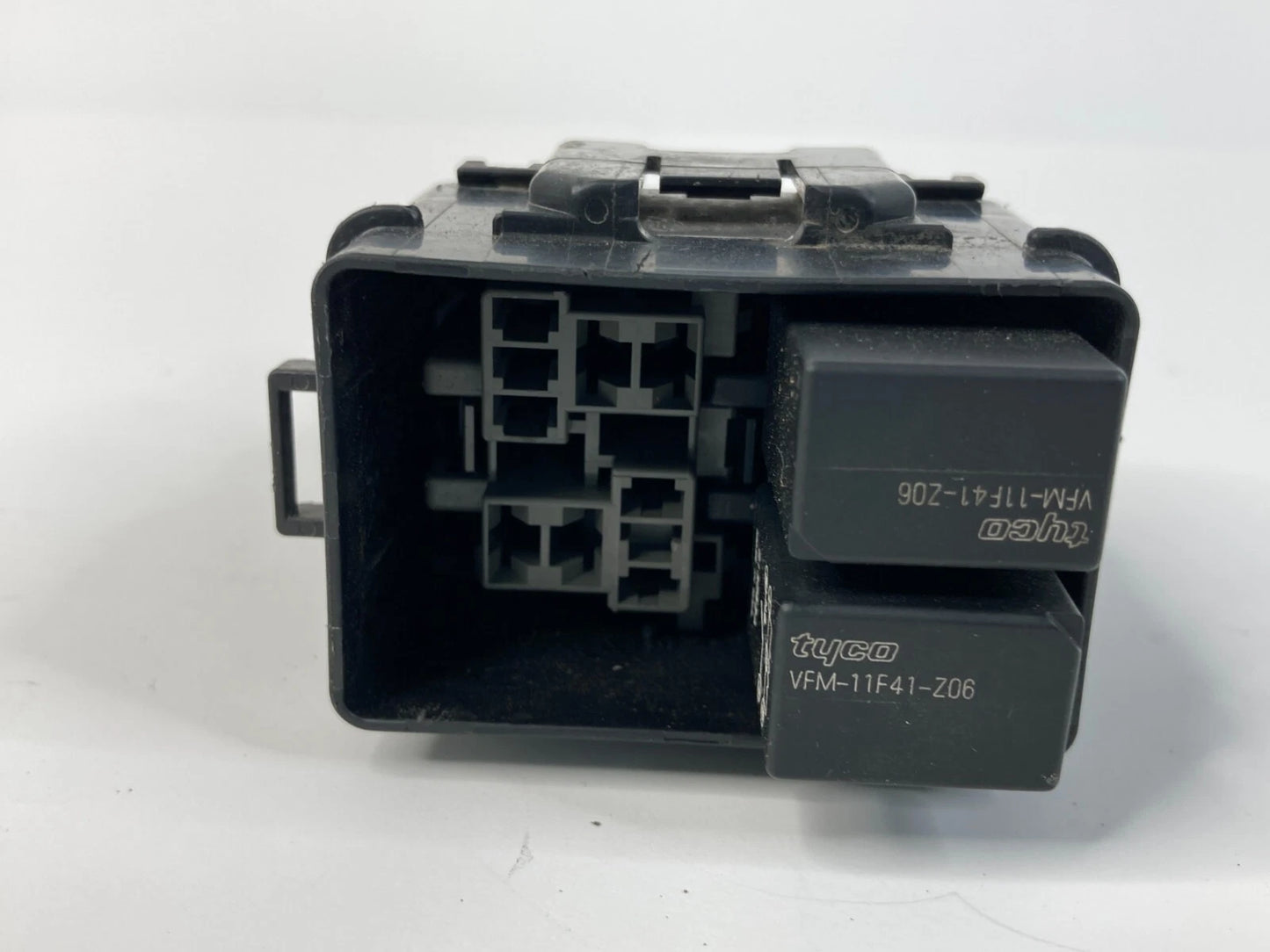 1999-2003 ACURA TL 3.2L V6 UNDER HOOD RELAY JUCTION BLOCK BOX ASSY OEM
