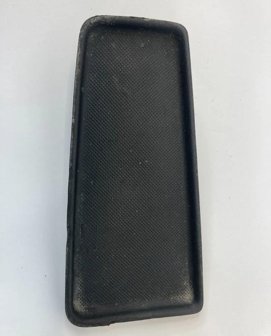 06-13 CHEVROLET IMPALA FRONT RIGHT DOOR PANEL PULL HANDLE LINER INSERT 1118531