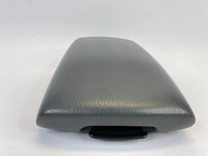 2002-2007 JEEP LIBERTY CENTER CONSOLE LID ARMREST ARM REST VINYL GRAY OEM