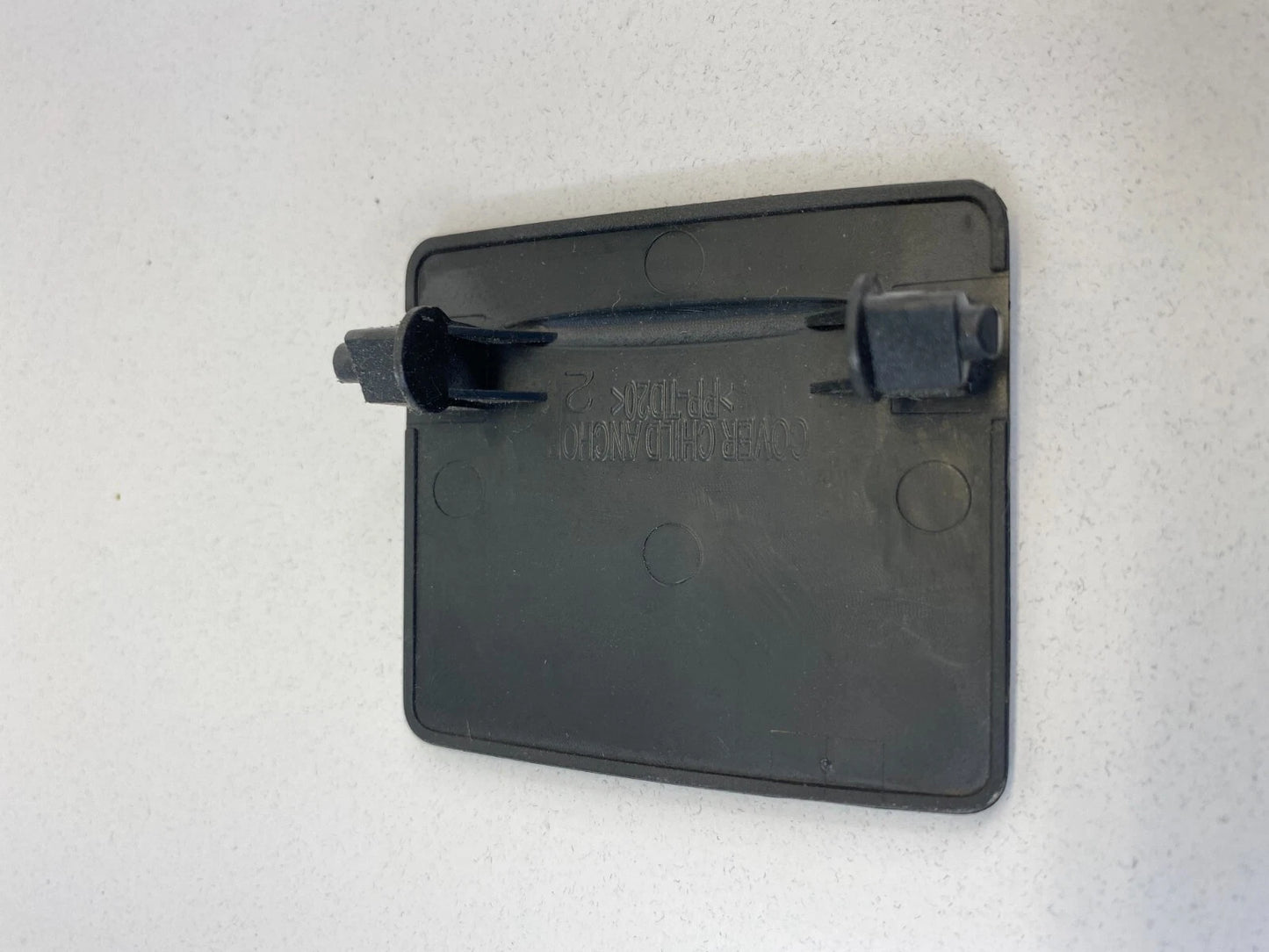 2015 HYUNDAI SONATA REAR SEAT CHILD ANCHOR HOOK COVER CAP PANEL TRIM OEM