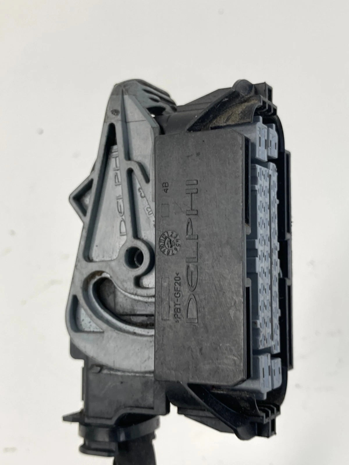 2015 CHRYSLER 200 2.4L AT ABS ANTI LOCK BRAKE PUMP CONNECTOR PLUG OEM