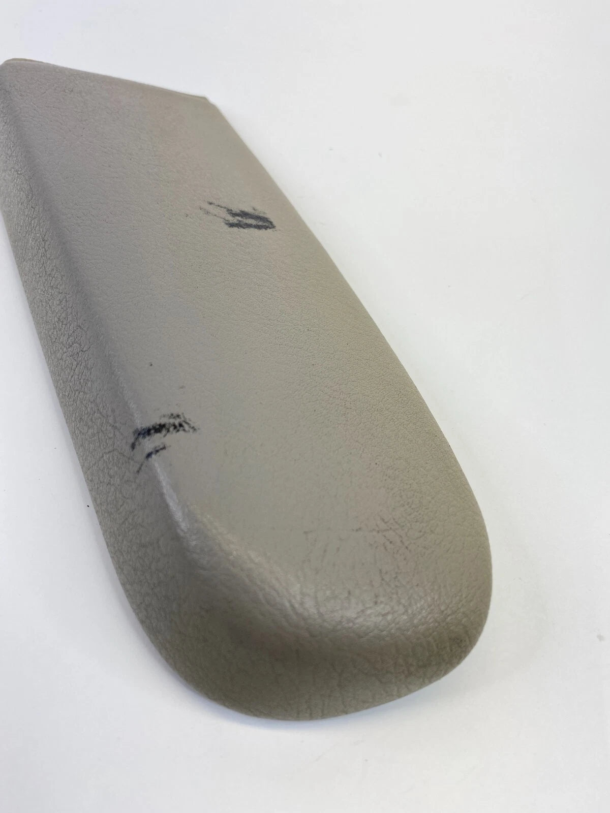 2005 2006 05 06 KIA SORENTO FRONT RIGHT SIDE DOOR PANEL ARMREST ARM REST OEM