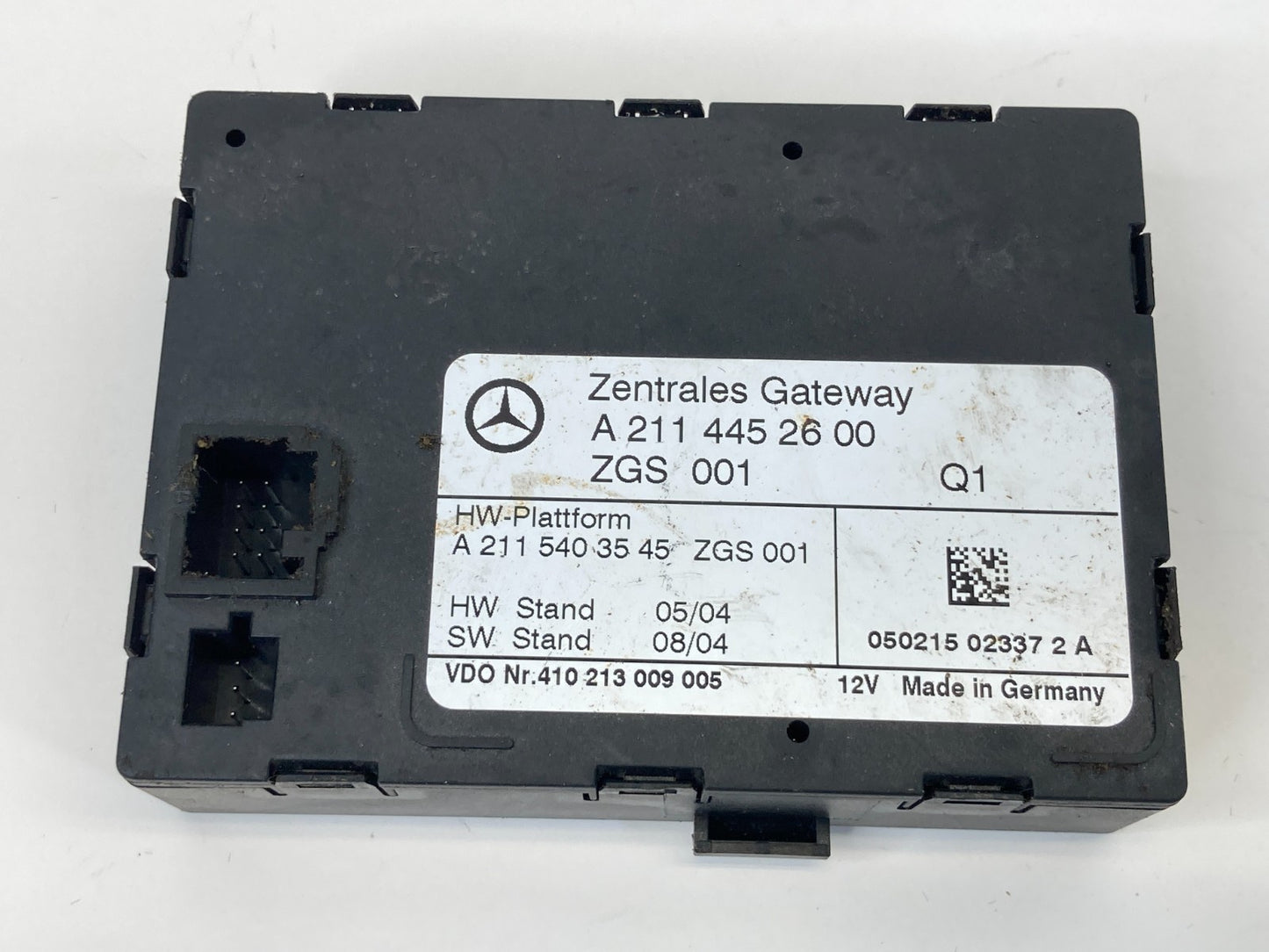 2006 Mercedes-Benz CLS500 Central Gateway Control Module Unit 211-445-26-00 OEM