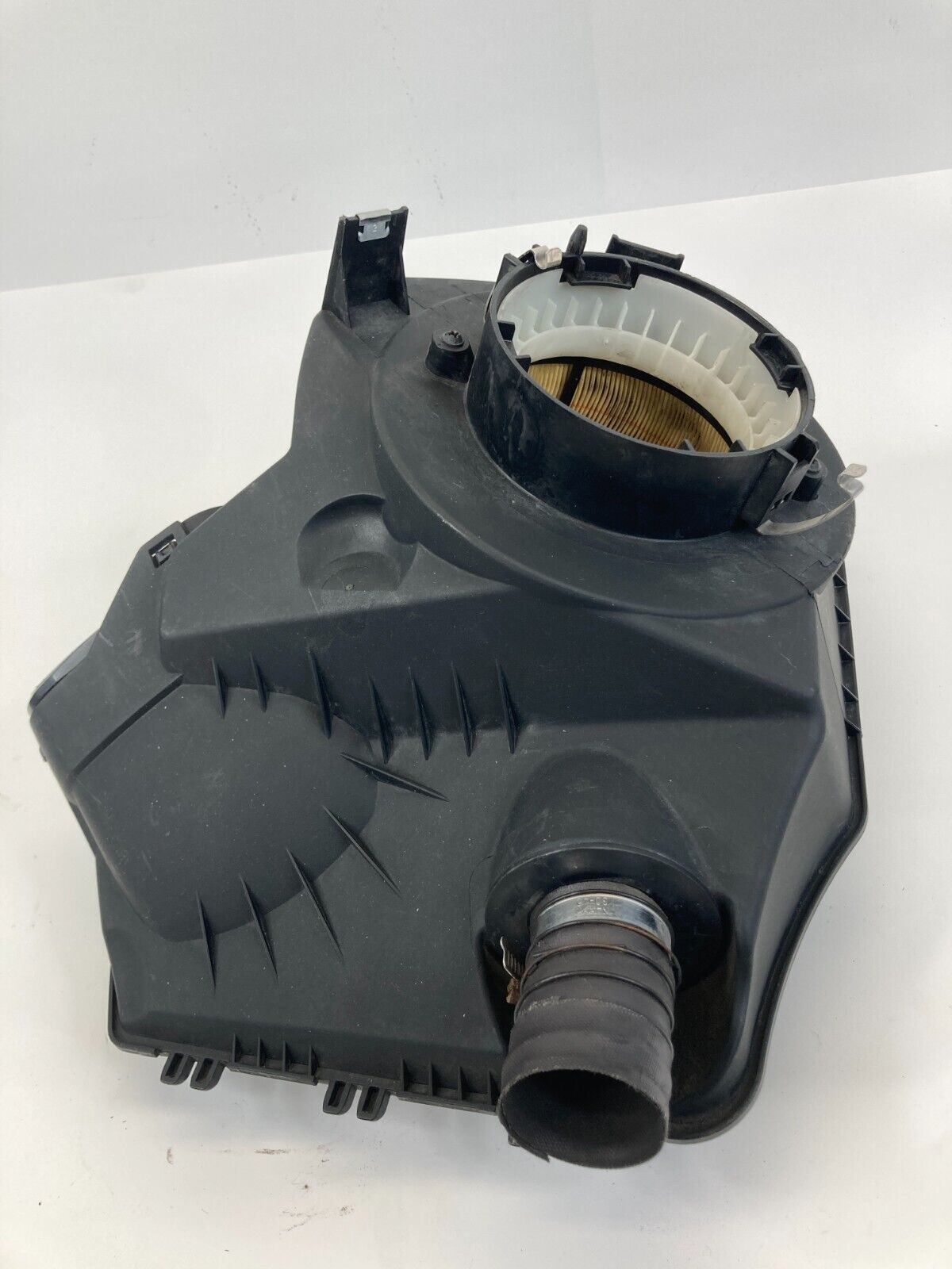 2005-2008 Audi A6 Quattro 3.2L V6 Air Intake Cleaner Filter Box Housing Cover