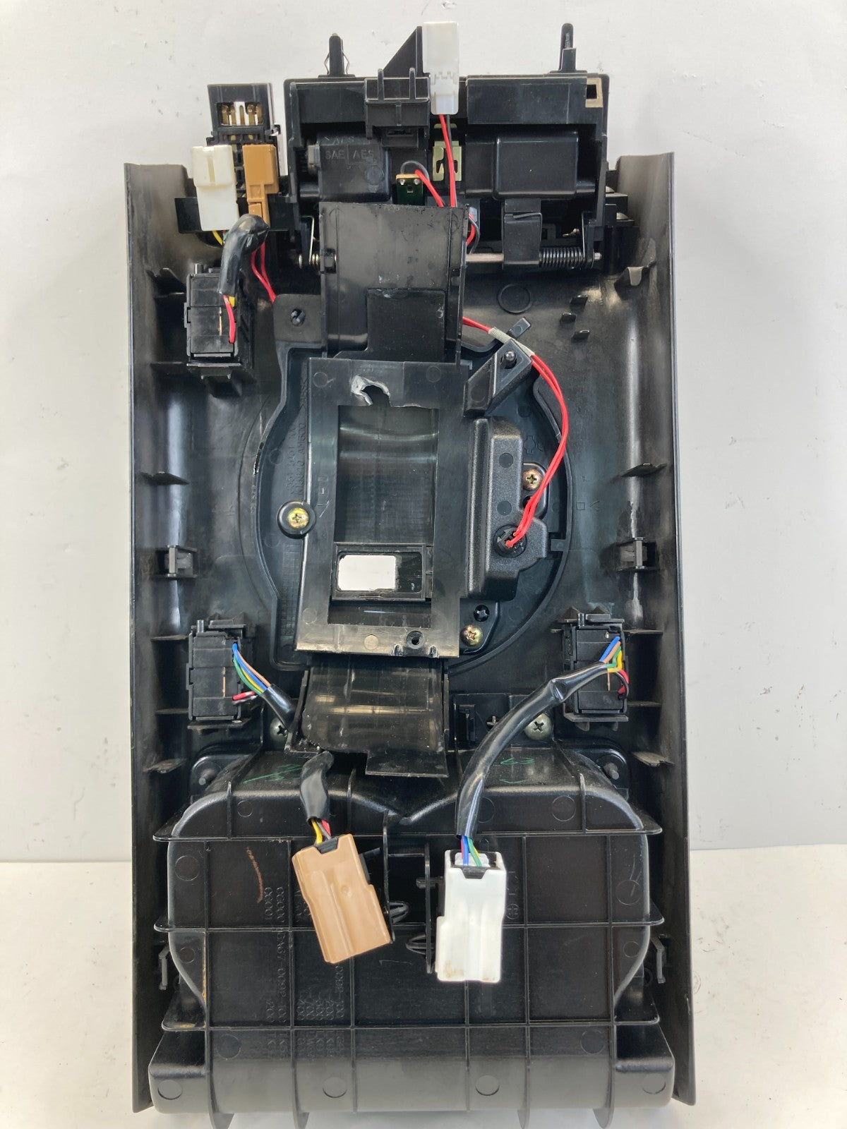 2003 2004 Infiniti G35 Center Console Shifter Bezel Trim Surround K13840-AM600