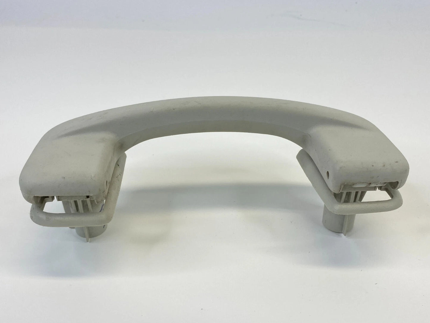 2009-2014 VOLKSWAGEN ROUTAN REAR RIGHT SIDE INNER ROOF GRAB GRIP HANDLE OEM