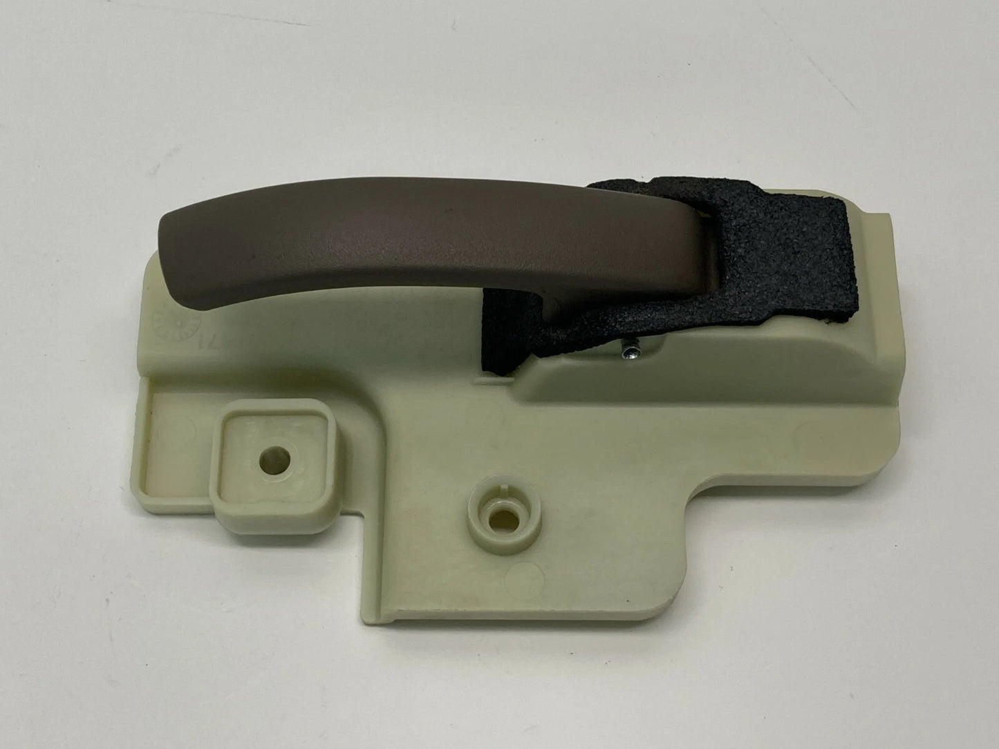 07 JEEP COMPASS PATRIOT FRONT RIGHT PASSENGER SIDE INTERIOR DOOR HANDLE OEM