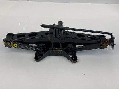 92-05 GRAND AM 99-04 ALERO 97-03 MALIBU SPARE TIRE JACK SCISSORS & CRANK HANDLE