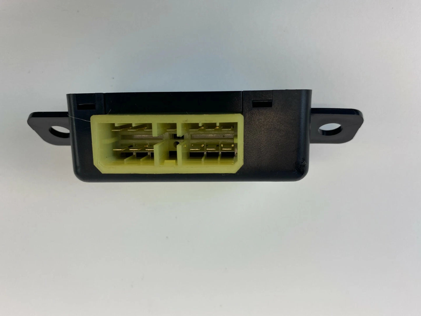 2005-2009 KIA AMANTI REAR DOOR POWER LOCK ACTUATOR CONTROL MODULE 95750-3F210