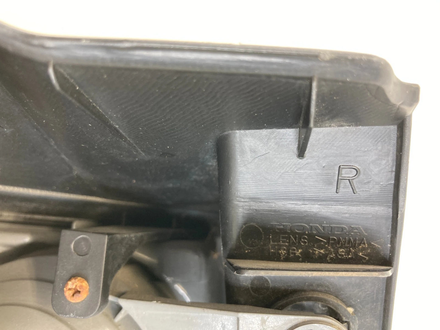 2010 2011 ACURA RDX RIGHT OUTER PASSENGER REAR TAILLIGHT BRAKE LAMP ASSEMBLY OEM