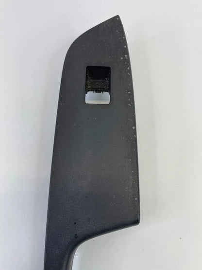 2010-2017 CHEVROLET EQUINOX FRONT RIGHT SIDE WINDOW SWITCH TRIM BEZEL 25946839