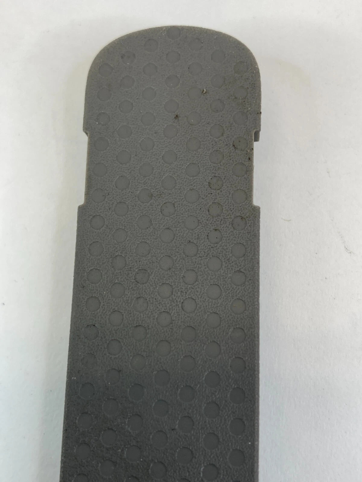 2007-2009 NISSAN SENTRA REAR LEFT DOOR PULL HANDLE SCREW COVER 80944-ET000 OEM