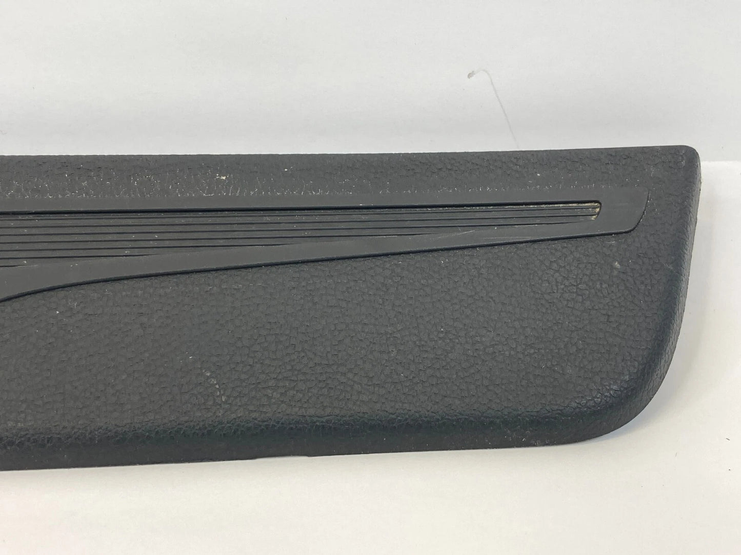 11-15 HYUNDAI ELANTRA FRONT RIGHT PASS DOOR SCUFF PLATE TRIM 85882-3Y000 US BUIL