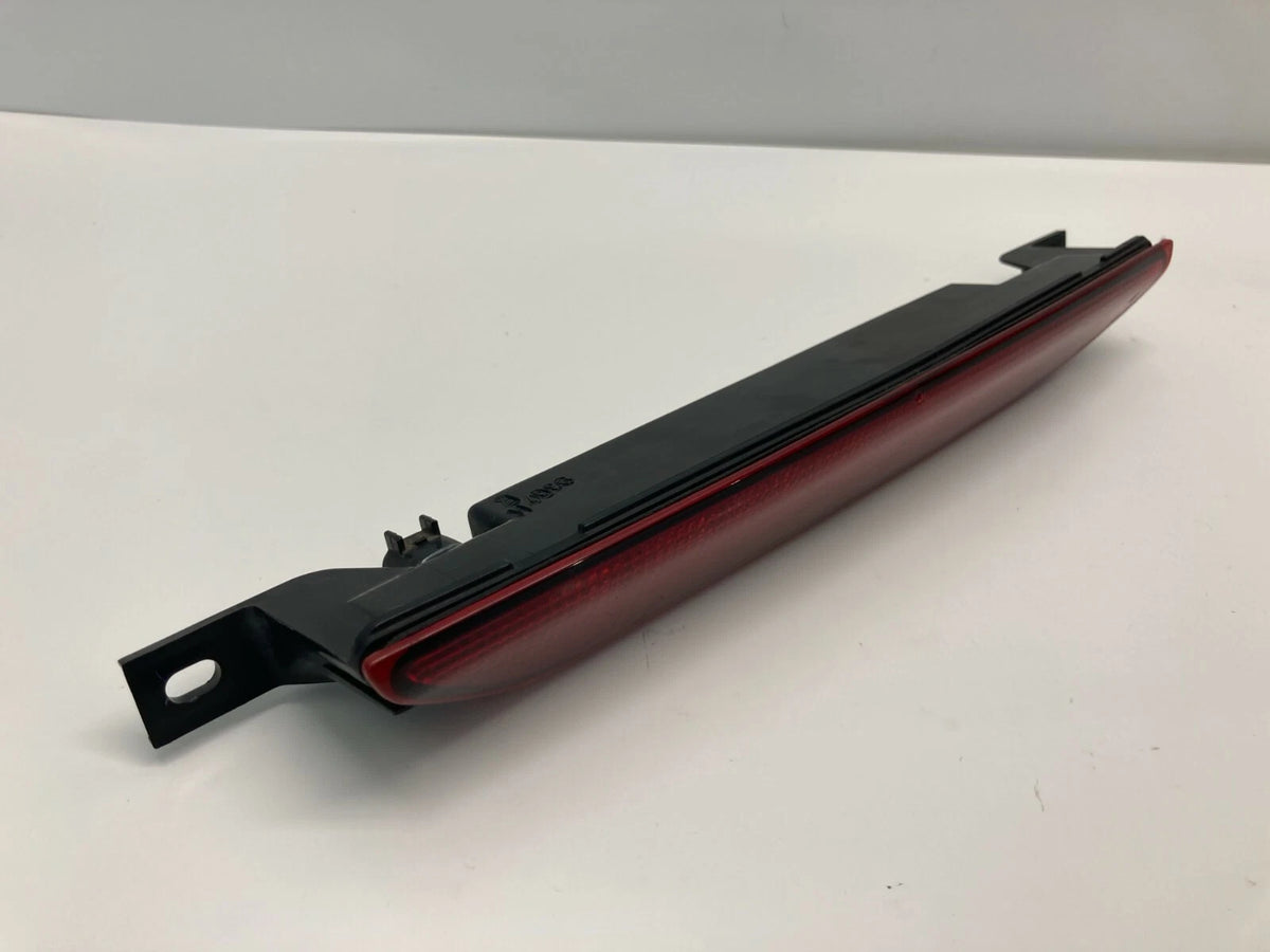 07 08 09 10 11 12 DODGE CALIBER 3RD THIRD BRAKE LIGHT STOP LAMP 05303754AD OEM