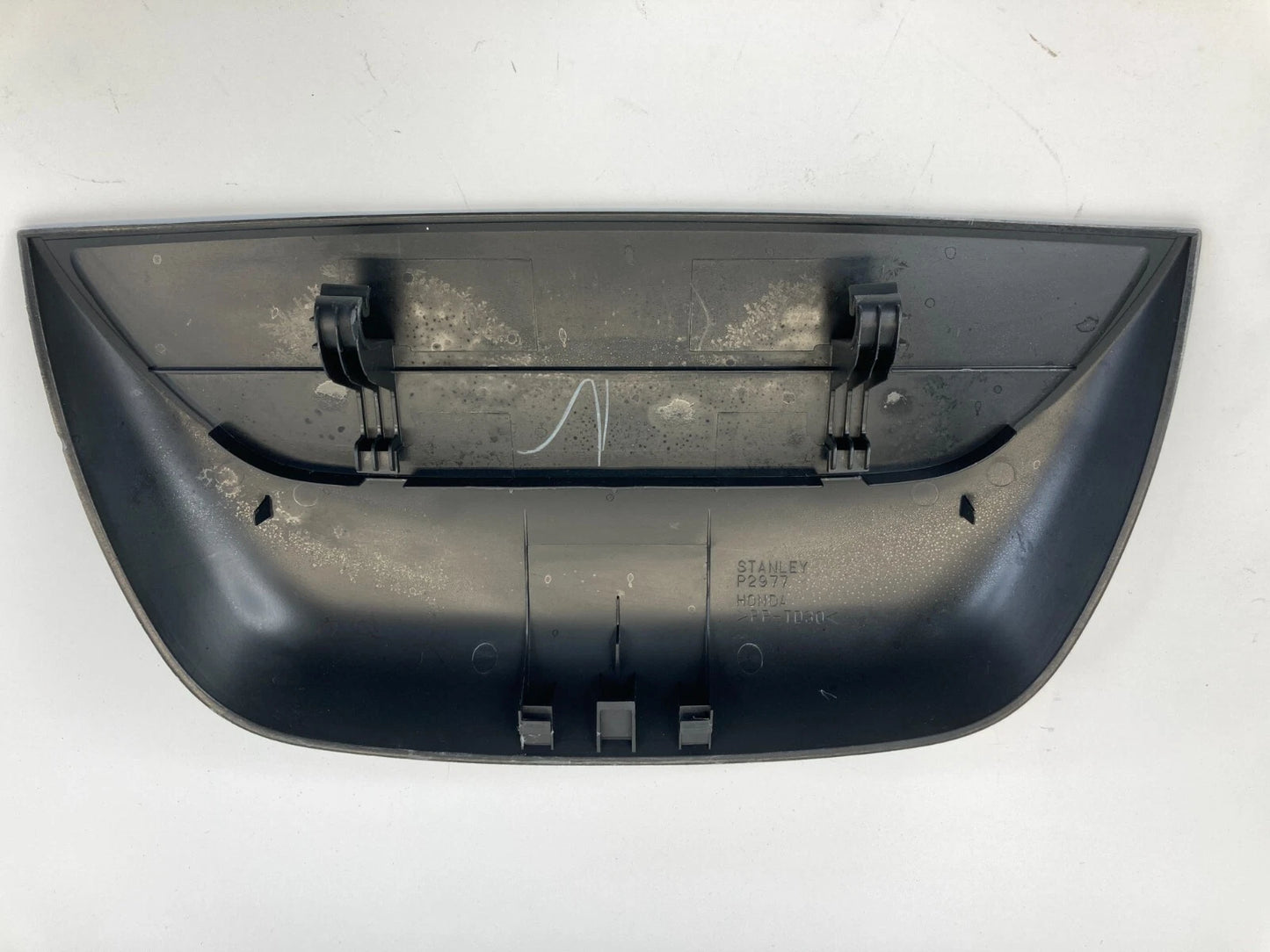 2003-2005 HONDA ACCORD REAR CENTER THIRD BRAKE LIGHT COVER BEZEL TRIM OEM