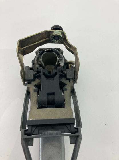 1998-2005 VOLKWAGEN PASSAT FRONT RIGHT PASSENGER SIDE EXTERIOR DOOR HANDLE OEM