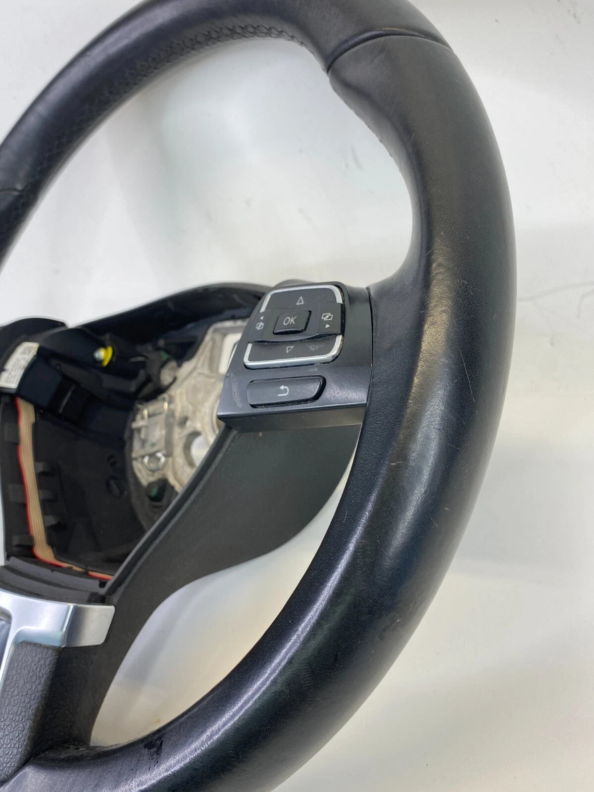 2009-2017 VOLKSWAGEN CC STEERING WHEEL W/ CONTROL SWITCH 3C8-959-537 OEM