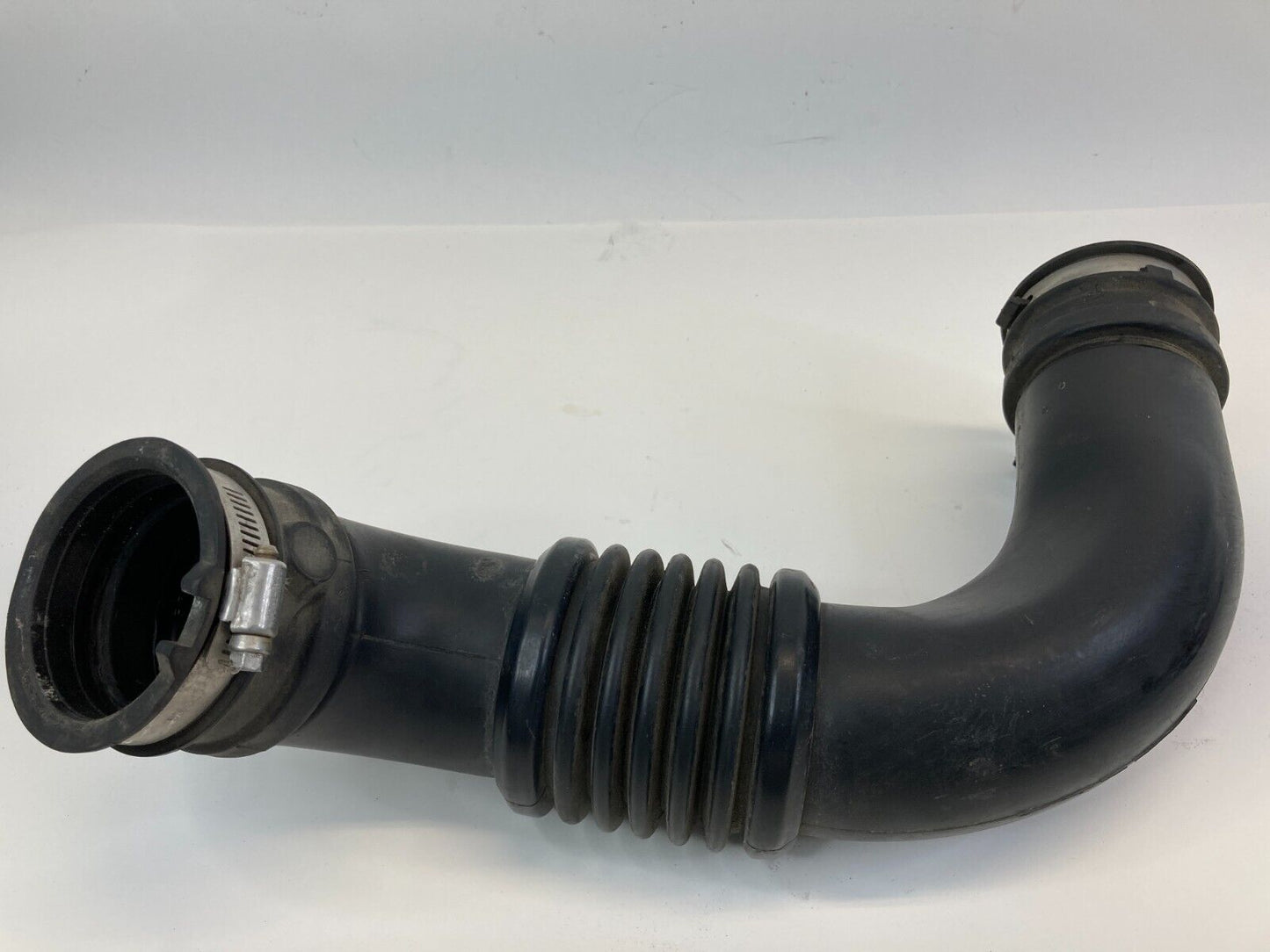 2007-2017 Jeep Patriot 2.4L L4 Air Intake Pipe Hose Tube Duct Assy 04891621AC