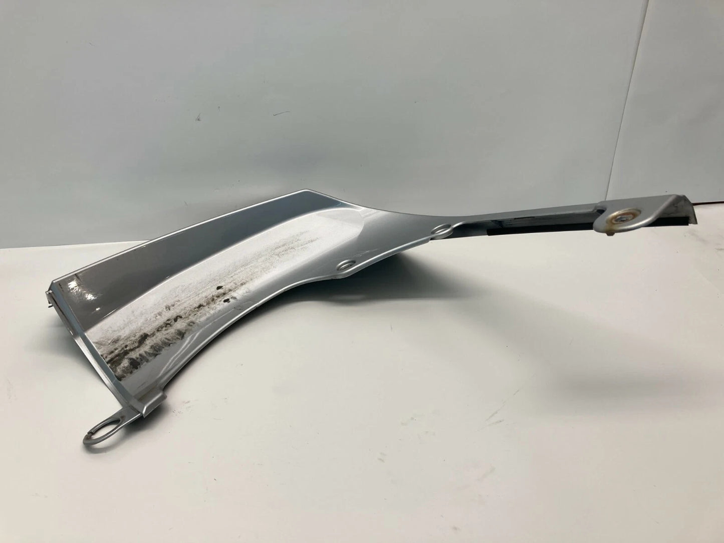 06-08 TOYOTA RAV4 REAR LEFT LIFTGATE MOLDING TRIM GARNISH PANEL 76804-42010 OEM