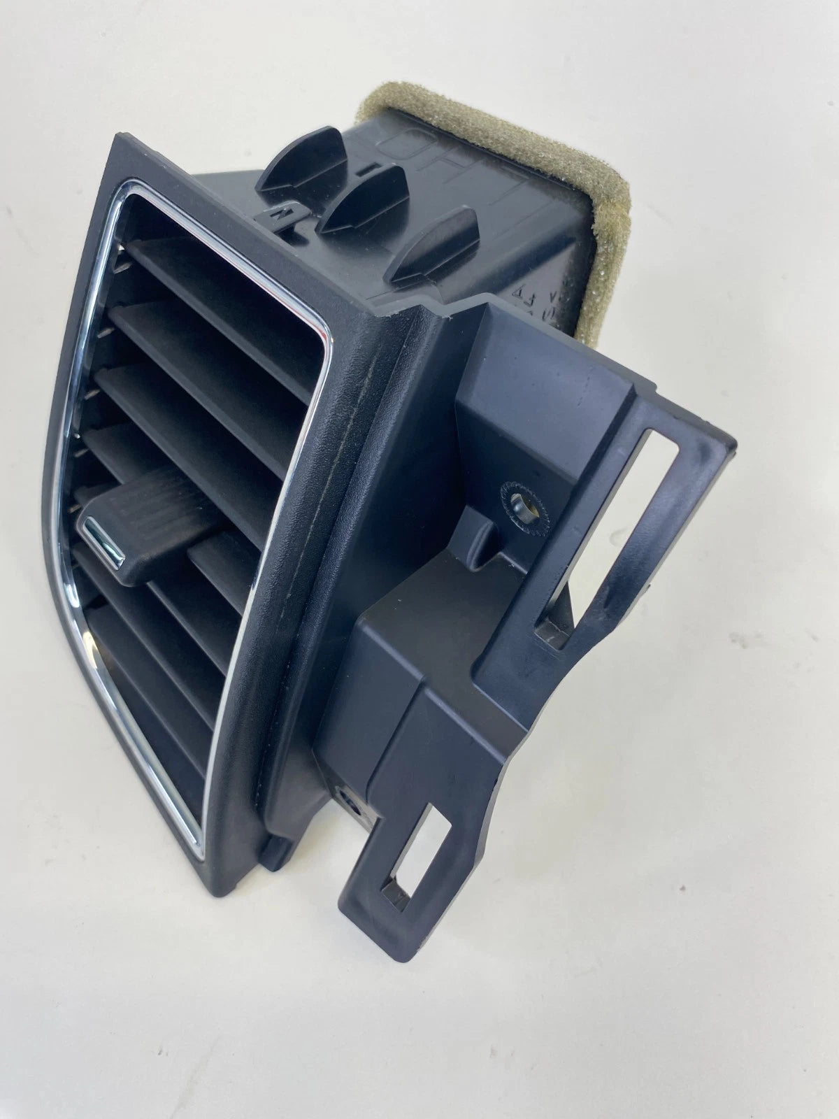 2013-2019 Ford Taurus Dash Left Driver Side AC Air Vent G13-54046B31-A OEM