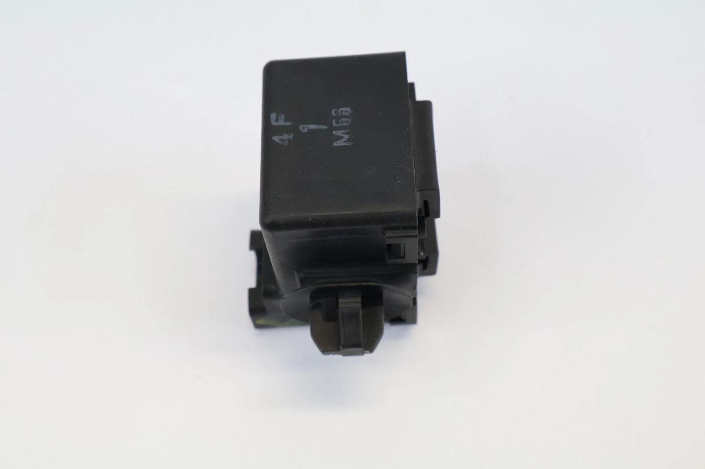 2004 2005 2006 LEXUS LS430 ABS SKID CONTROL BUZZER MODULE UNIT OEM 86652-48010