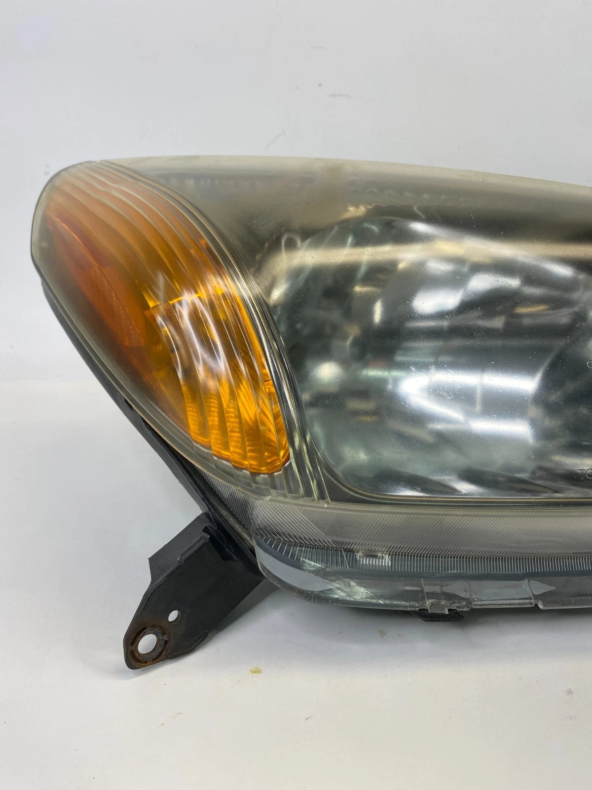 2001-2003 TOYOTA RAV4 HEADLIGHT PASSENGER RIGHT SIDE RH STOCK UNIT OEM FACTORY