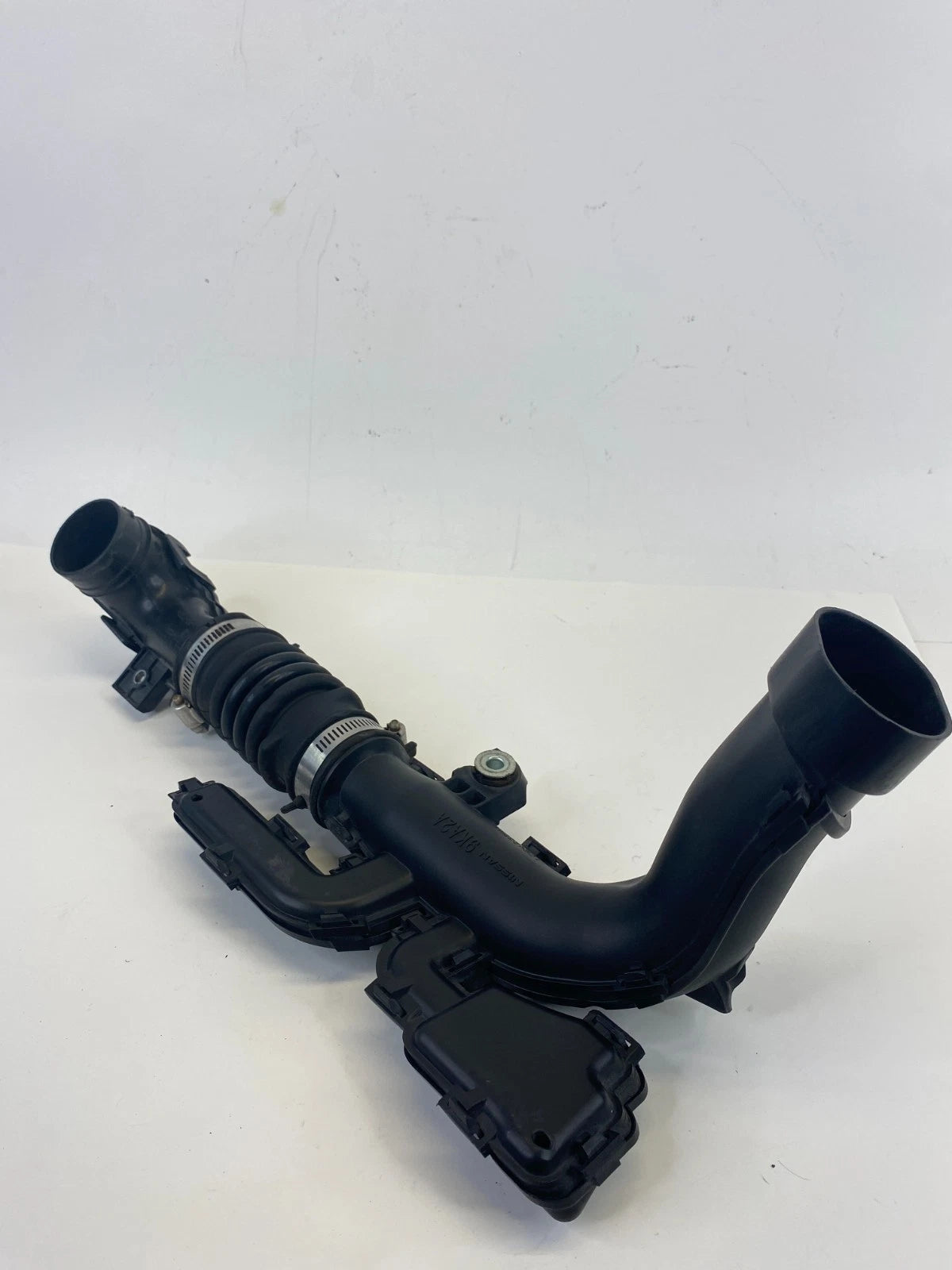 14-19 Nissan Versa Note 1.6L Engine Air Cleaner Duct Pipe W/ Resonator 72141226