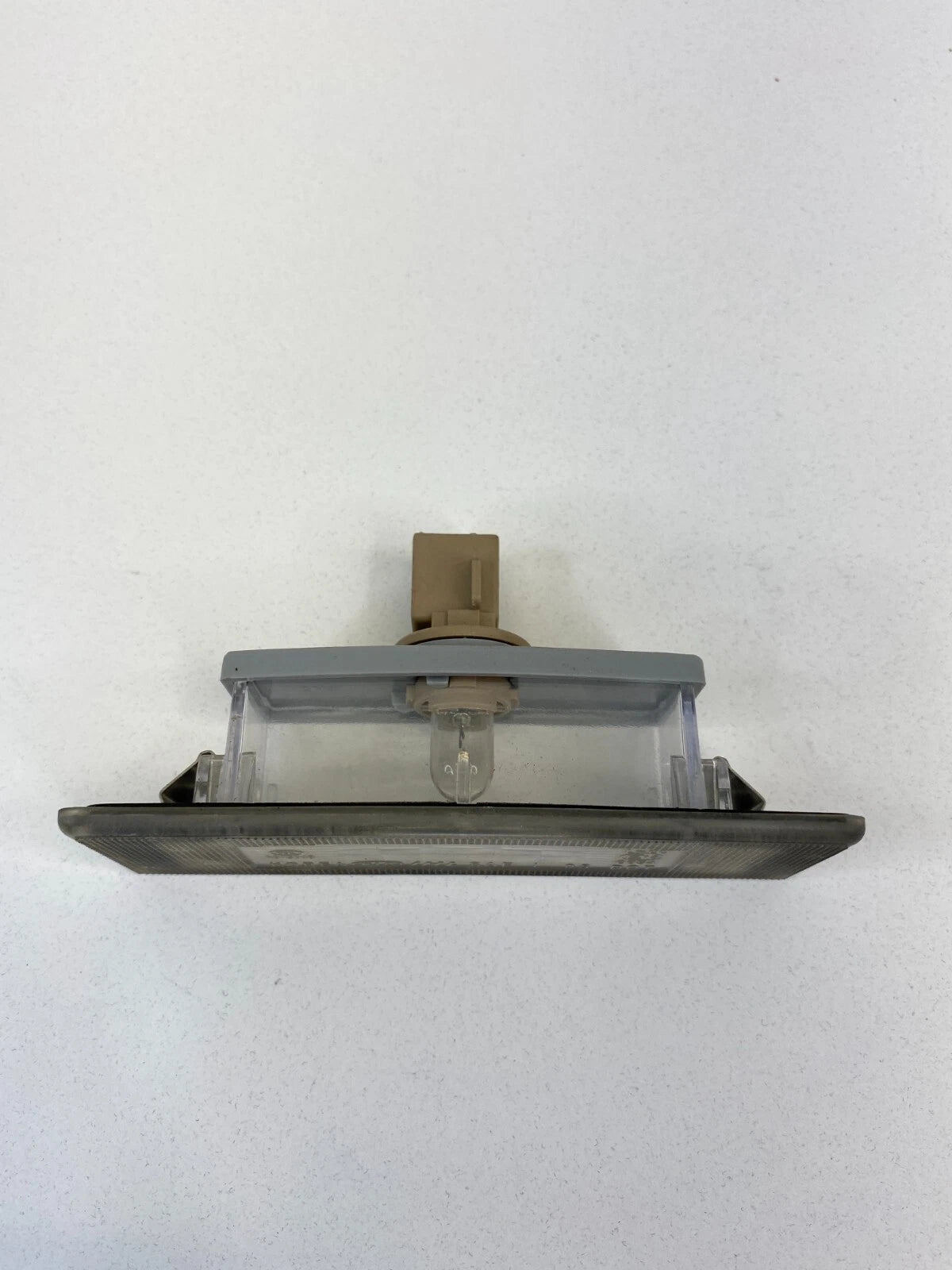 2015-2017 HYUNDAI SONATA SEDAN REAR TRUNK LICENSE PLATE LIGHT LAMP 92501-2G0