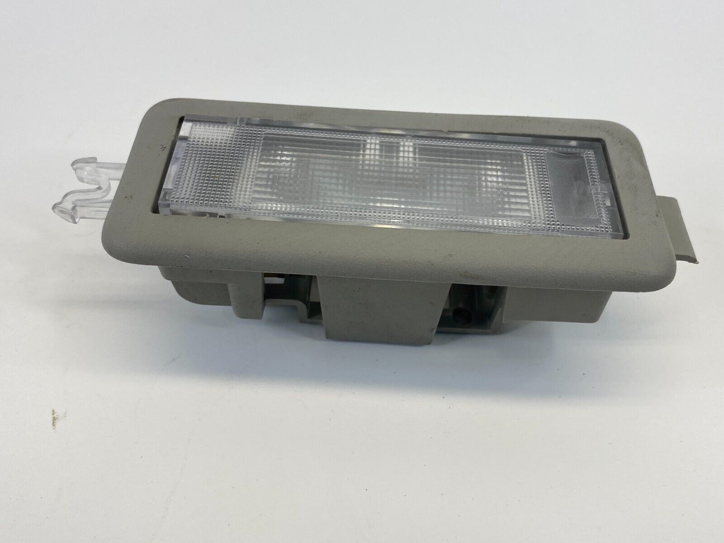 2006 2007 Jeep Commander Front Right Passenger Over Door Light Lamp OEM