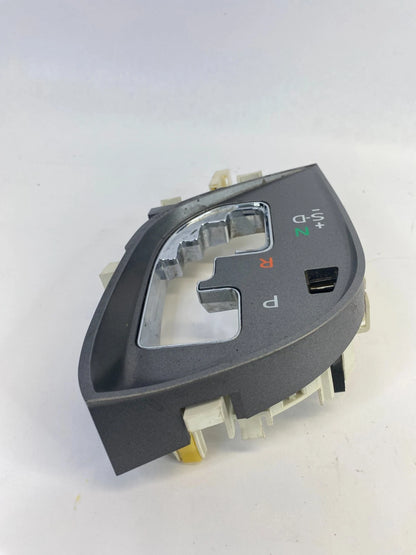 2009-2012 TOYOTA VENZA AUTOMATIC CENTER SHIFTER LEVER BEZEL TRIM INDICATOR OEM
