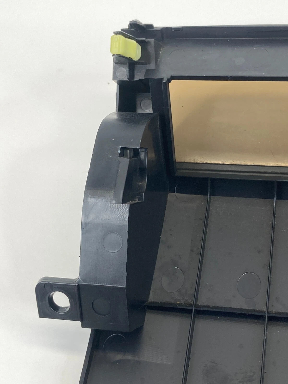 04-09 TOYOTA PRIUS FRONT CENTER DASH UPPER COMPARTMENT COVER 55420-47010 OEM