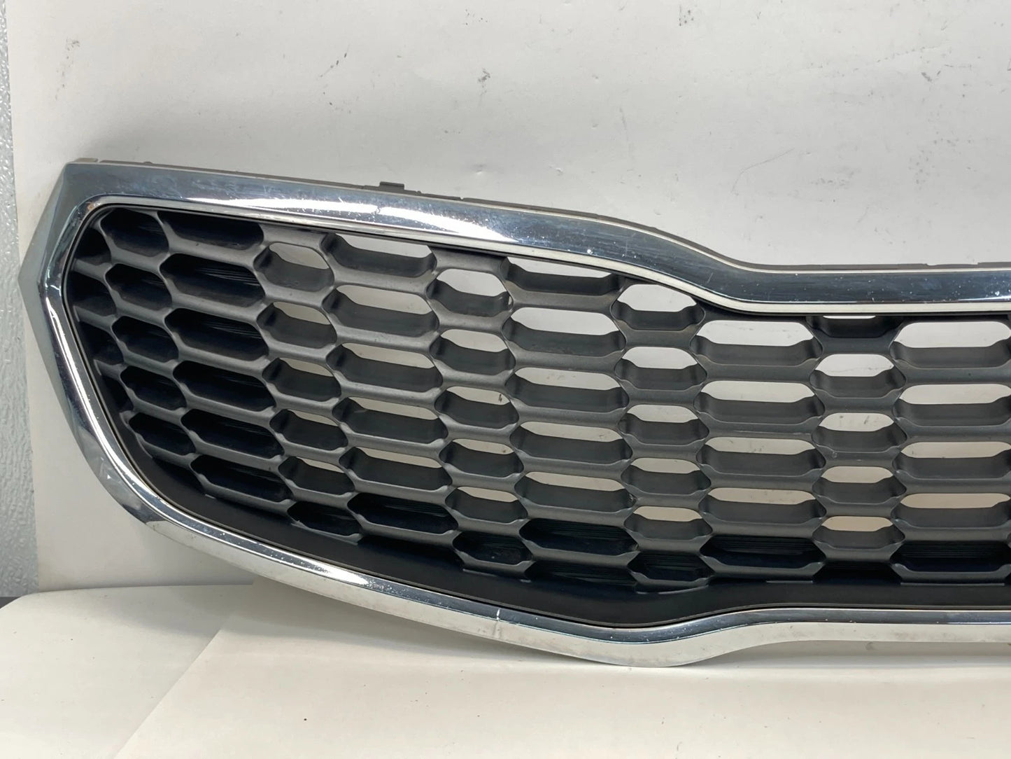 2014 2015 2016 Kia Forte Sedan Front Upper Grill Grille OEM