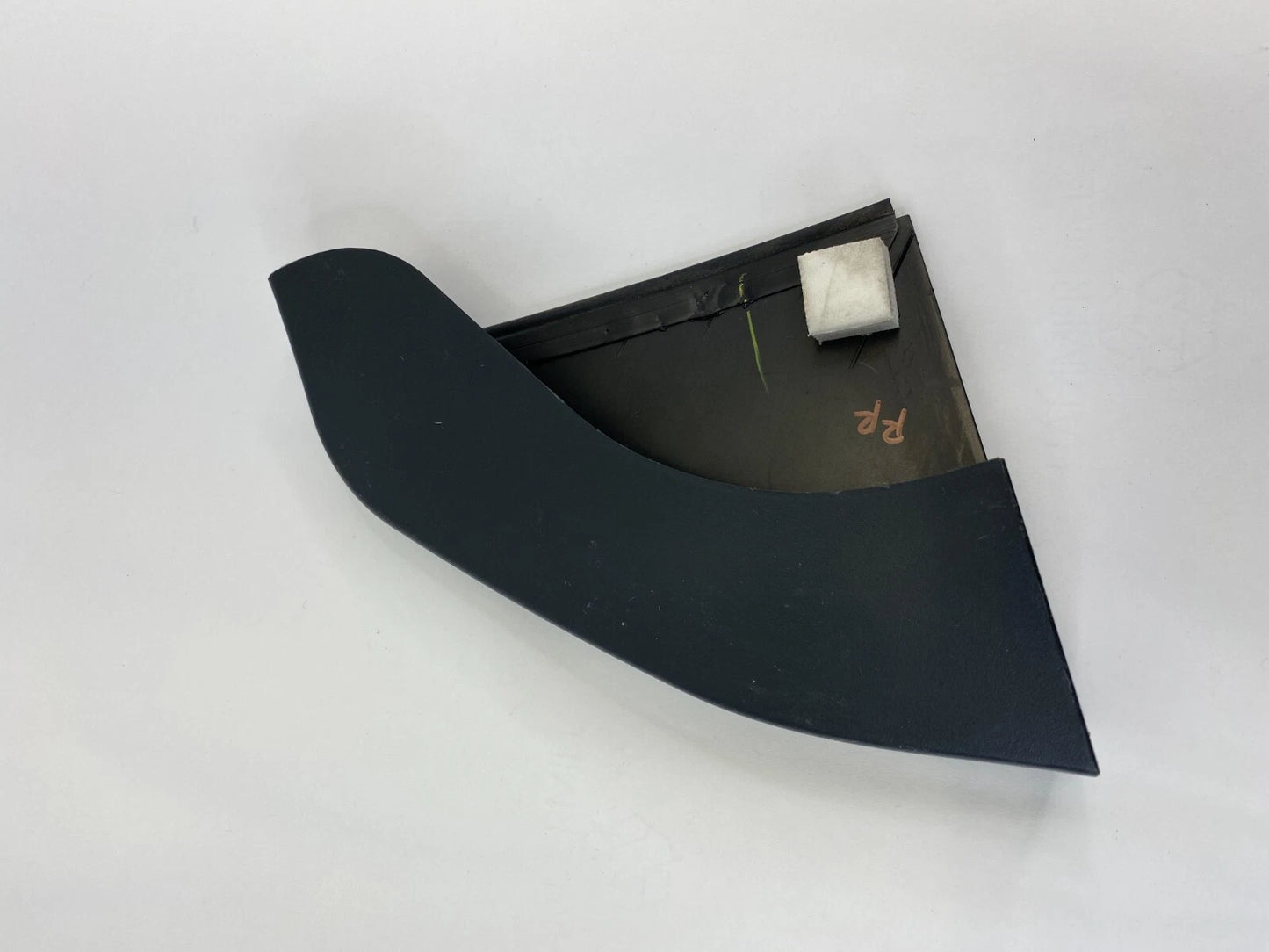 2012-2015 RAM CARGO VAN C/V REAR RIGHT SIDE DOOR MOVABLE GLASS TRIM COVER