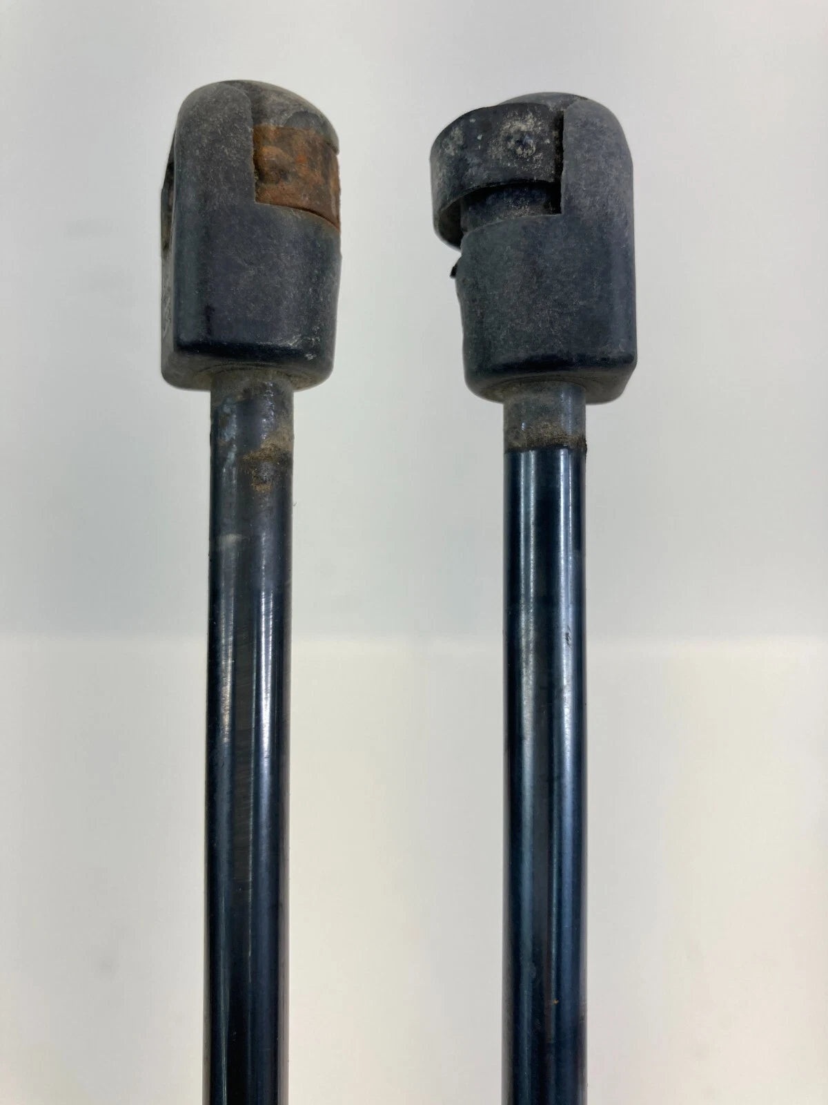 2008-2012 FORD ESCAPE REAR LIFTGATE SHOCK STRUT SUPPORT SET PAIR 003498-0610N