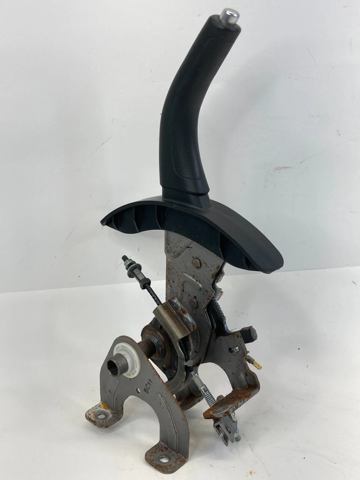 2014-2019 KIA SOUL PARKING E-BRAKE BRAKE HANDLE EMERGENCY BRAKE LEVER OEM