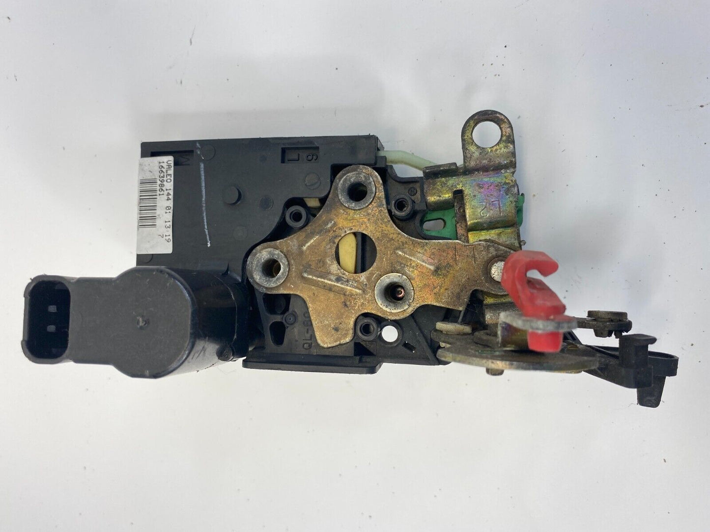 1998-2004 Chevrolet S10 Rear Left Back Door Lock Latch Release Actuator OEM