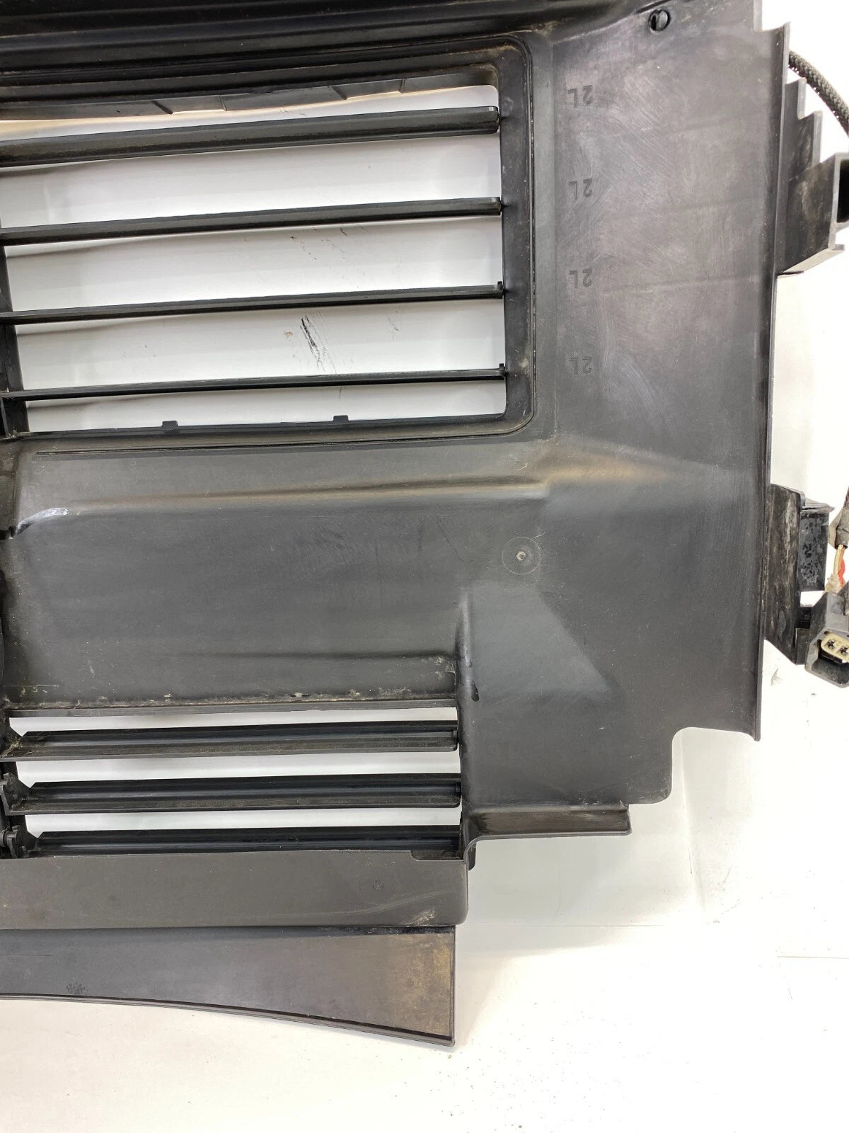 2012-2014 FORD FOCUS RADIATOR ACTIVE VENT GRILLE SHUTTER ASSEMBLY BM51-8475-AD