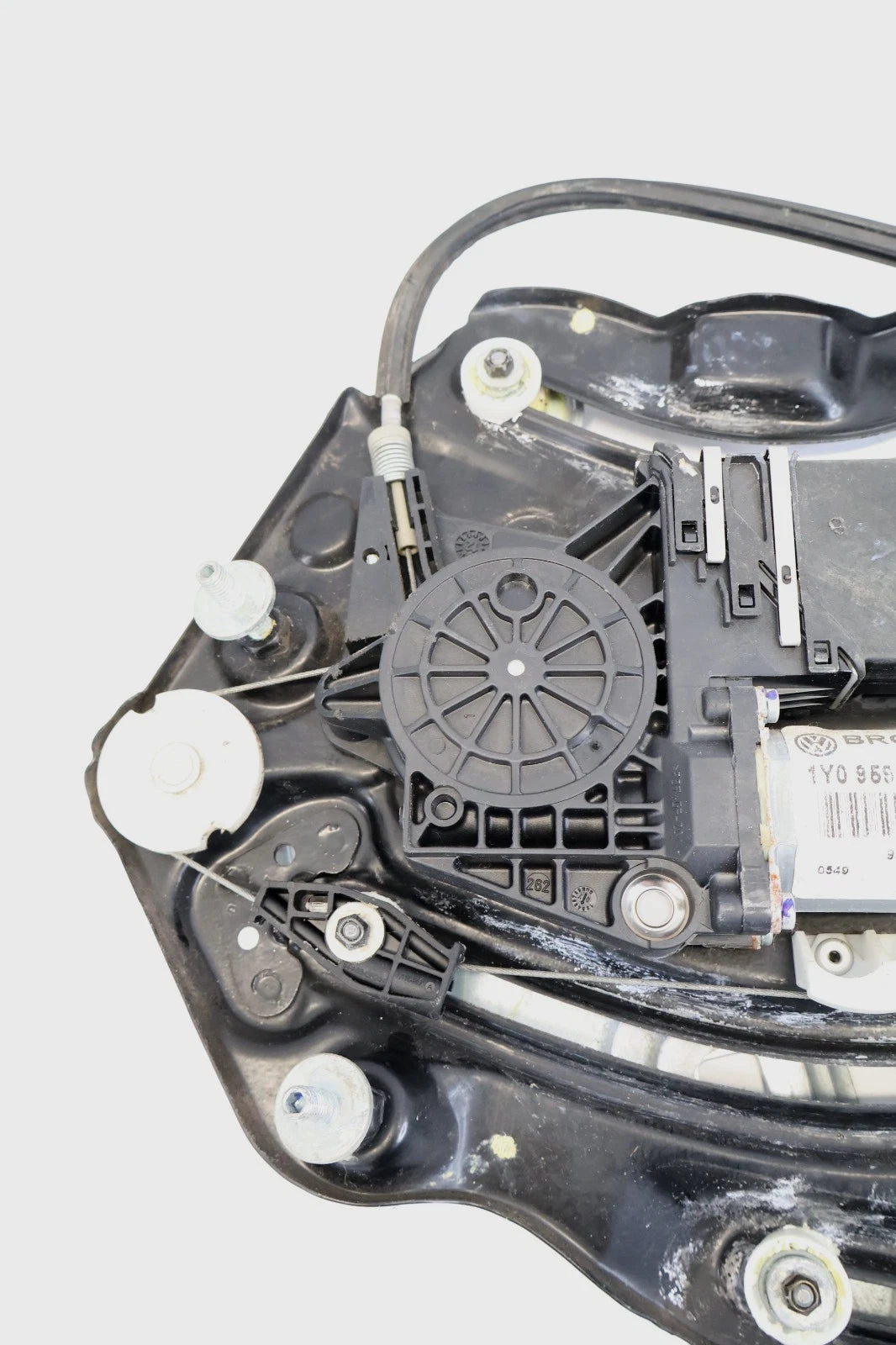 03-10 VW BEETLE CONVERTIBLE REAR LEFT DRIVER WINDOW REGULATOR MOTOR 1Y0-959-811