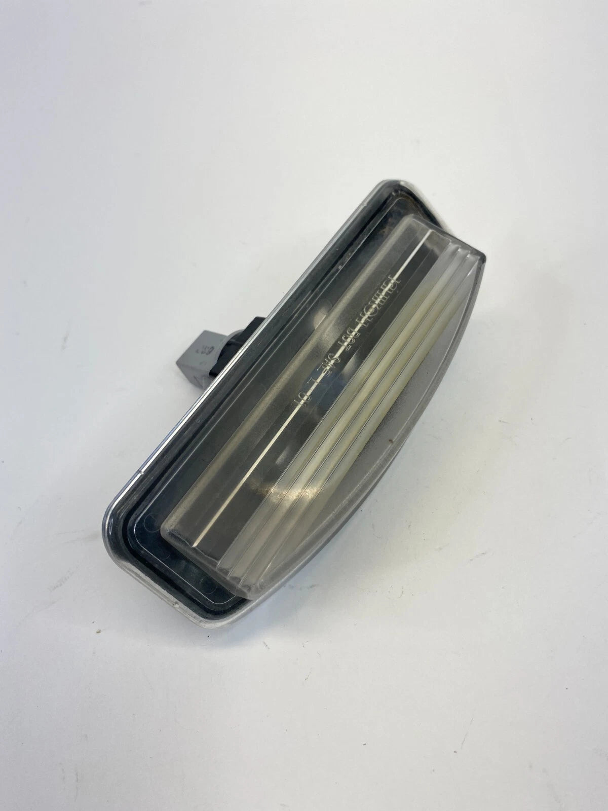 2004 05 06 07 2008 NISSAN MAXIMA REAR LICENSE PLATE LIGHT LAMP ASSEMBLY OEM