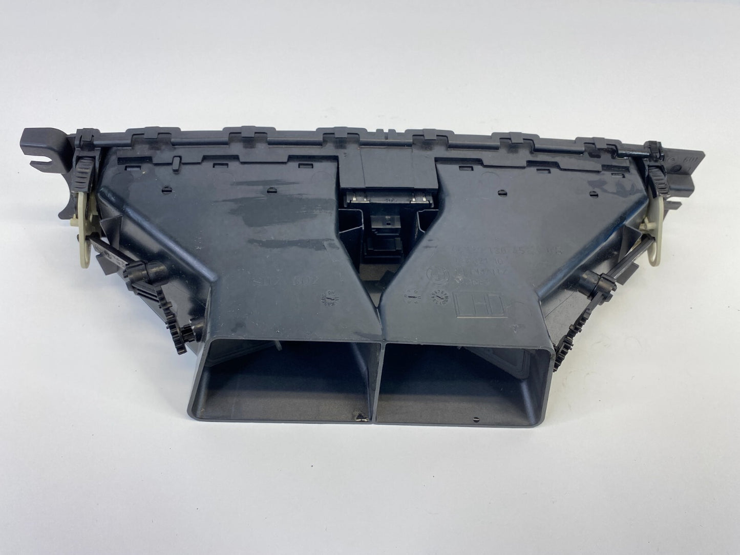 2006 BMW 330xi Dash Center Duct AC Air Vent Grille w/ Hazard Switch 64229130458