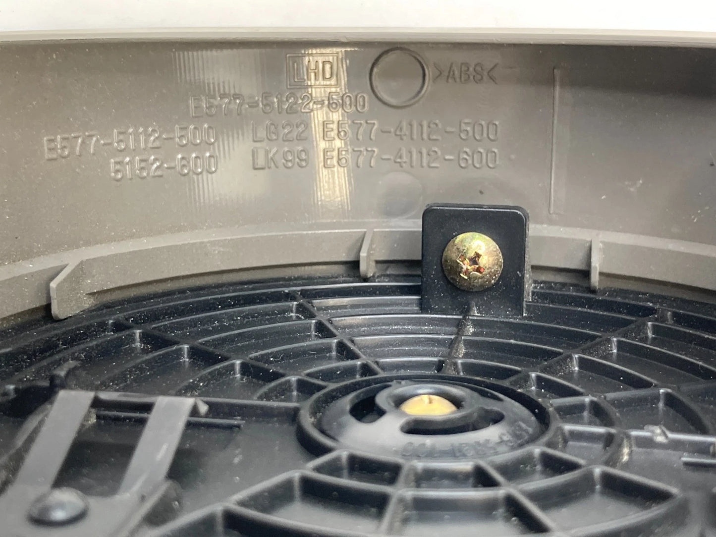 2003 2004 INFINITI G35 DASH LEFT DRIVER OUTER A/C AIR VENT OUTLET E577-4112-500