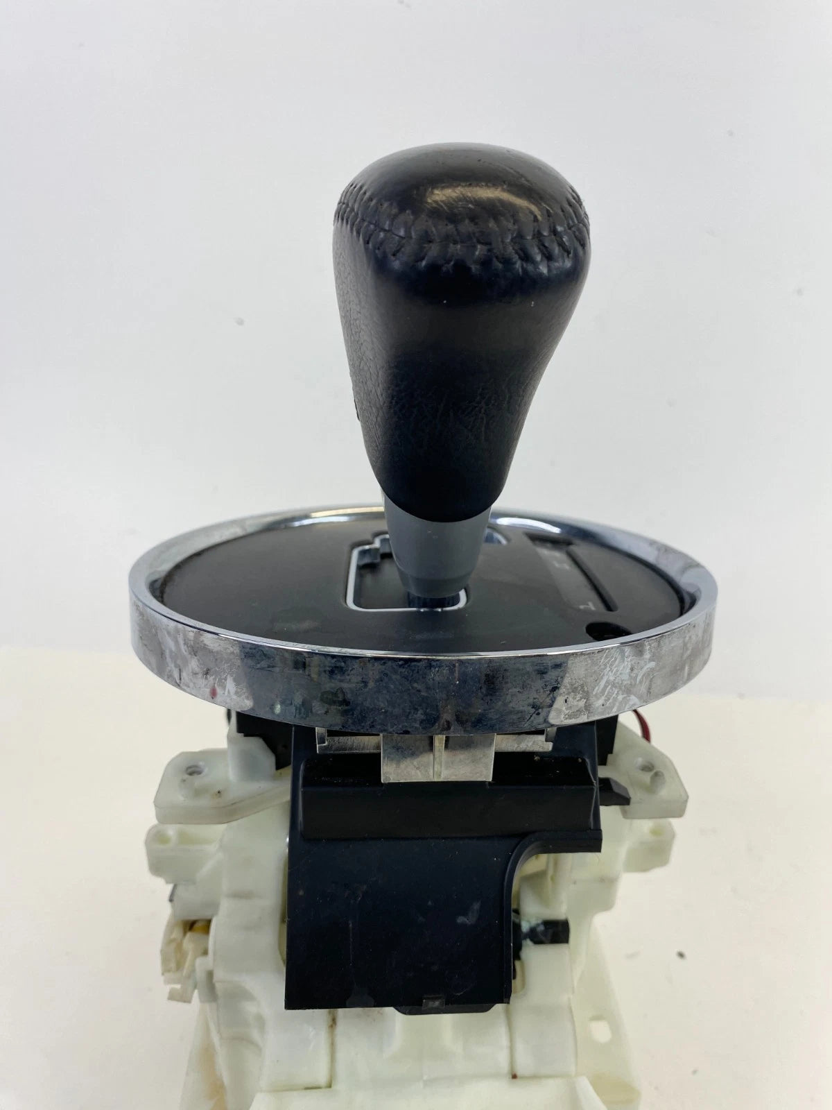 2011-2017 Outlander Sport Automatic Transmission Gear Shifter Selector 2400A118