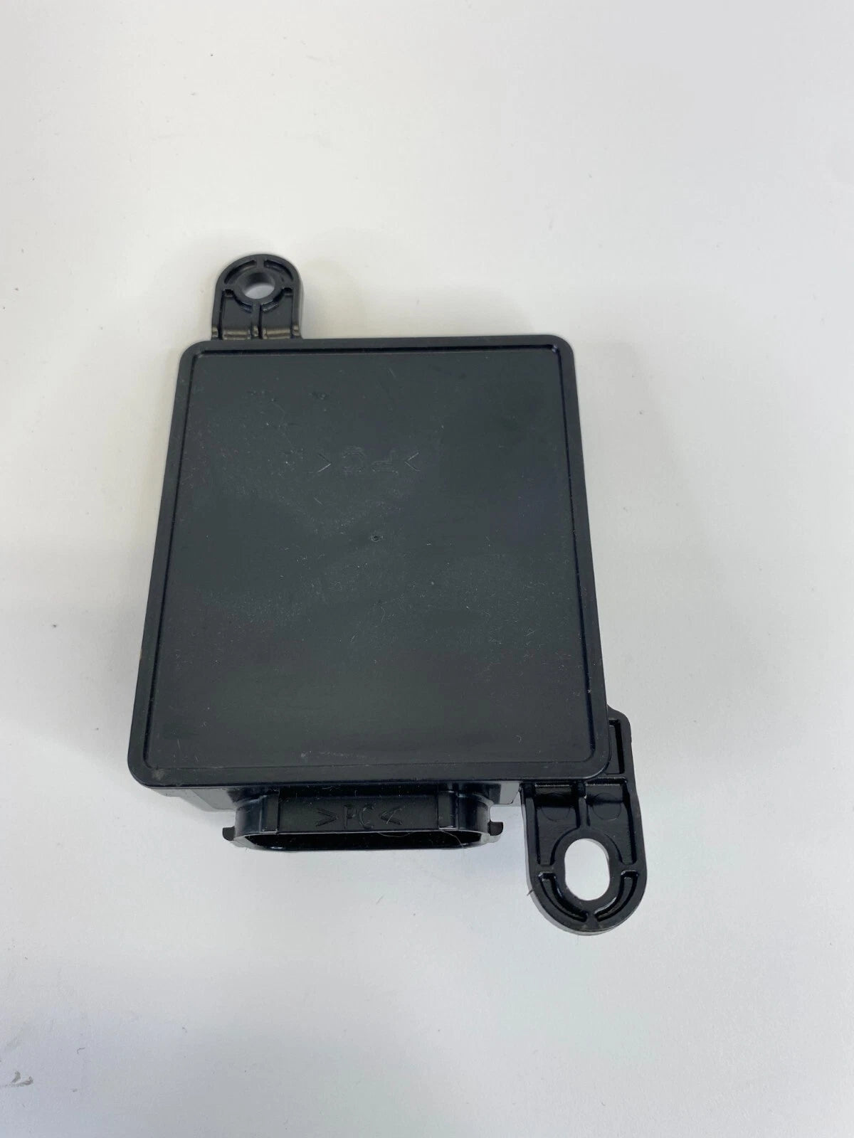 2006-2010 INFINITI M35 FRONT RIGHT SEAT OCCUPANT SENSOR CONTROL MODULE 28000883