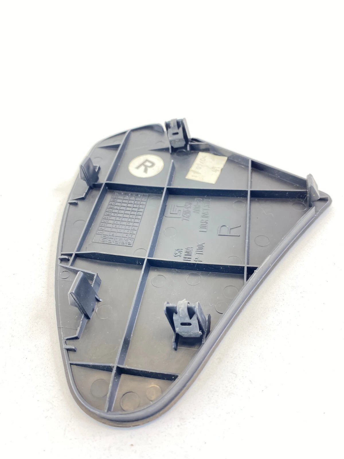 2001-2005 HONDA CIVIC DASH RIGHT PASSENGER SIDE END COVER TRIM 77210-S5A-A010-20
