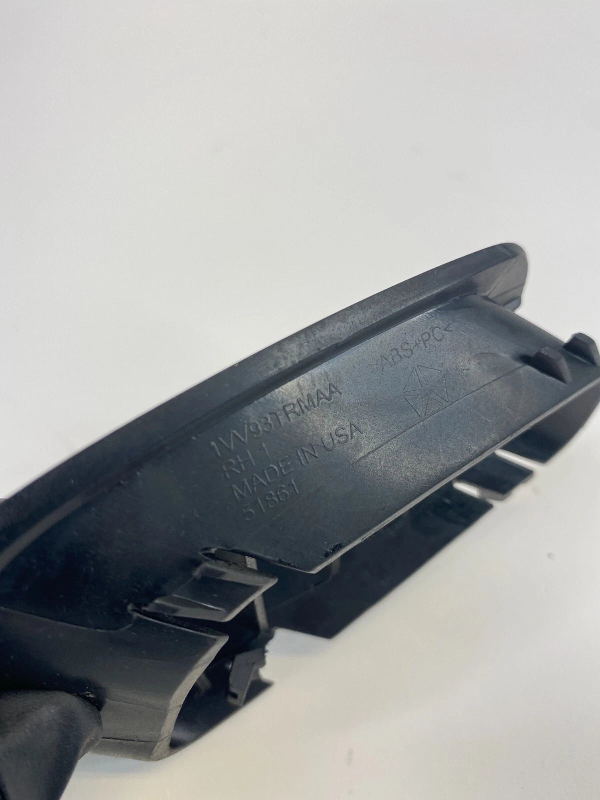 2013-2016 DODGE DART DASH RIGHT SIDE AIR VENT GRILLE DEFROSTER 1VV93TRMAA OEM