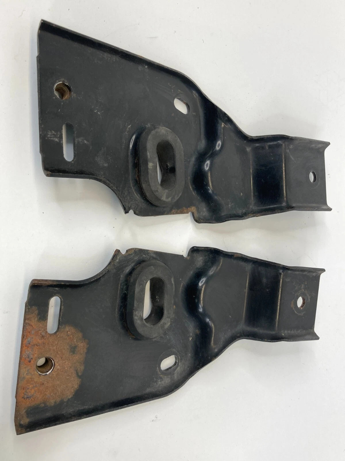 2008 FORD ESCAPE 3.0L V6 RADIATOR UPPER MOUNT SUPPORT BRACKET PAIR 8L84-8B445-A