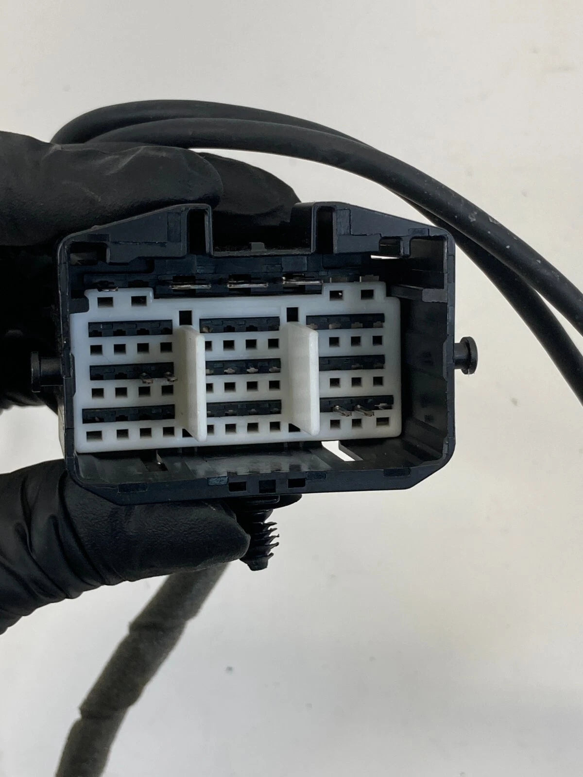 2017 FORD FOCUS SEDAN FRONT CENTER CONSOLE WIRE HARNESS WIRING F1FT-15K857