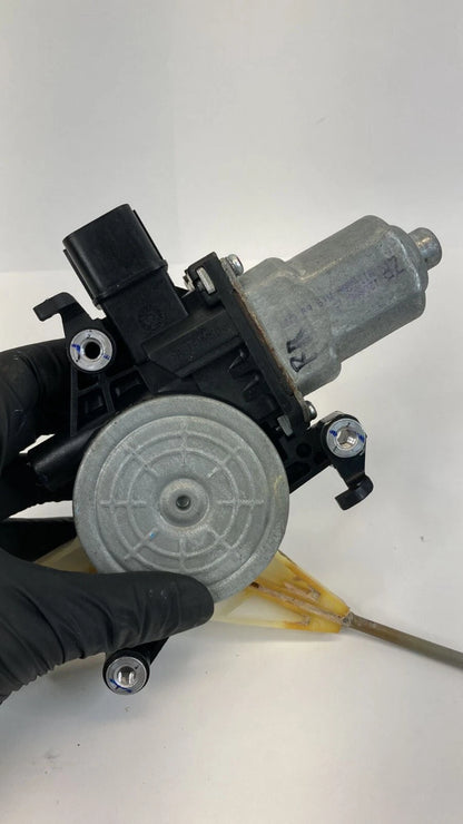 2010-2014 SUBARU OUTBACK WAGON REAR RIGHT SIDE DOOR WINDOW REGULATOR W MOTOR OEM