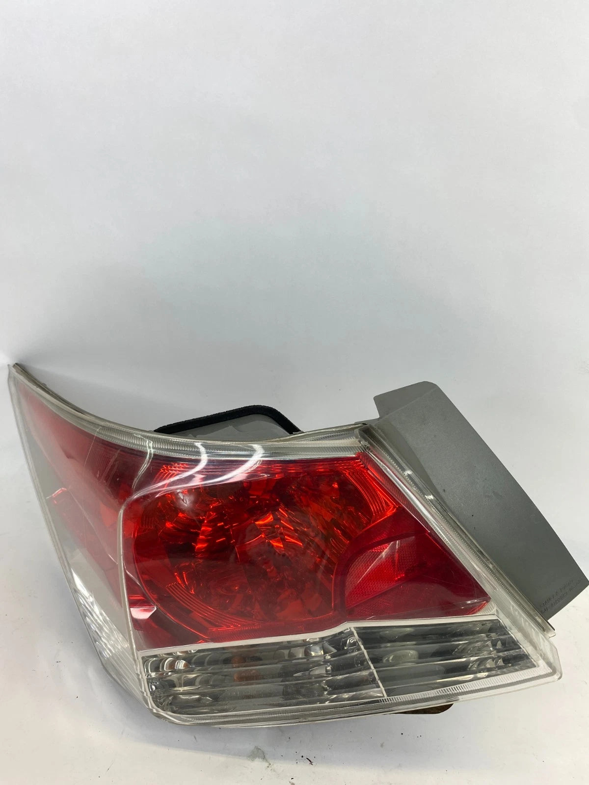 2008-2012 HONDA ACCORD SEDAN LEFT DRIVER TAIL LIGHT TAILLIGHT TAIL LAMP OEM