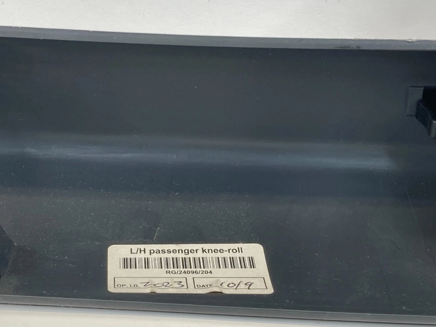 2007-2012 MINI COOPER FRONT RIGHT KNEE ROLL PROTECTION BOLSTER TRIM 51452752831